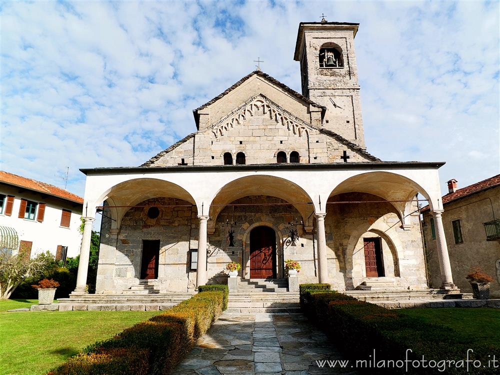 Brovello-carpugnino (Verbano-Cusio-Ossola) - Facciata della Chiesa di San Donato